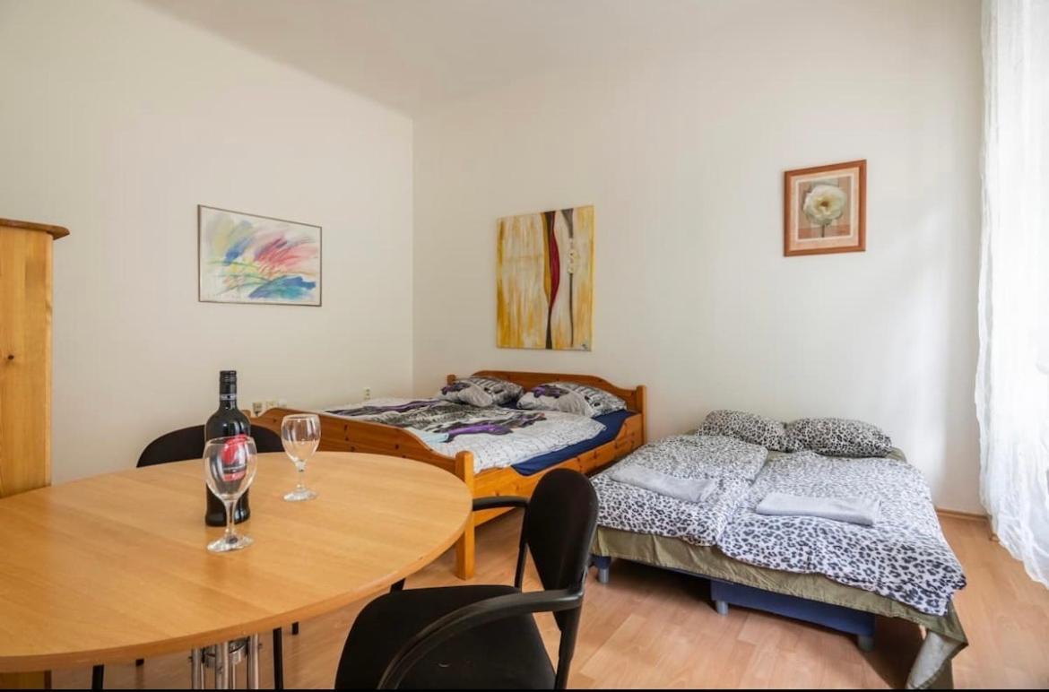 Apartment Stepanska Praga Exterior foto